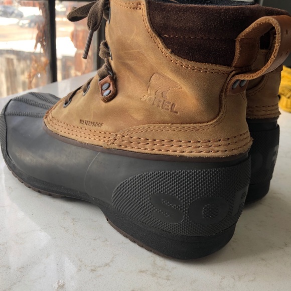 Sorel boots - Picture 4 of 7